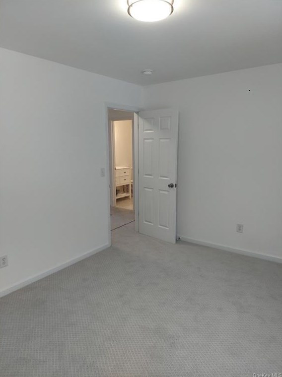 17 Canterberry Ct, East Fishkill NY  12533-5260 exterior