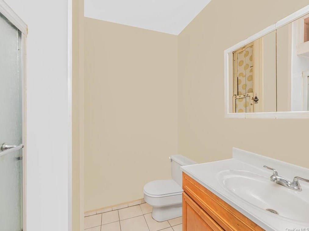 96 Elliott Ave, Yonkers NY 10705-2305 exterior