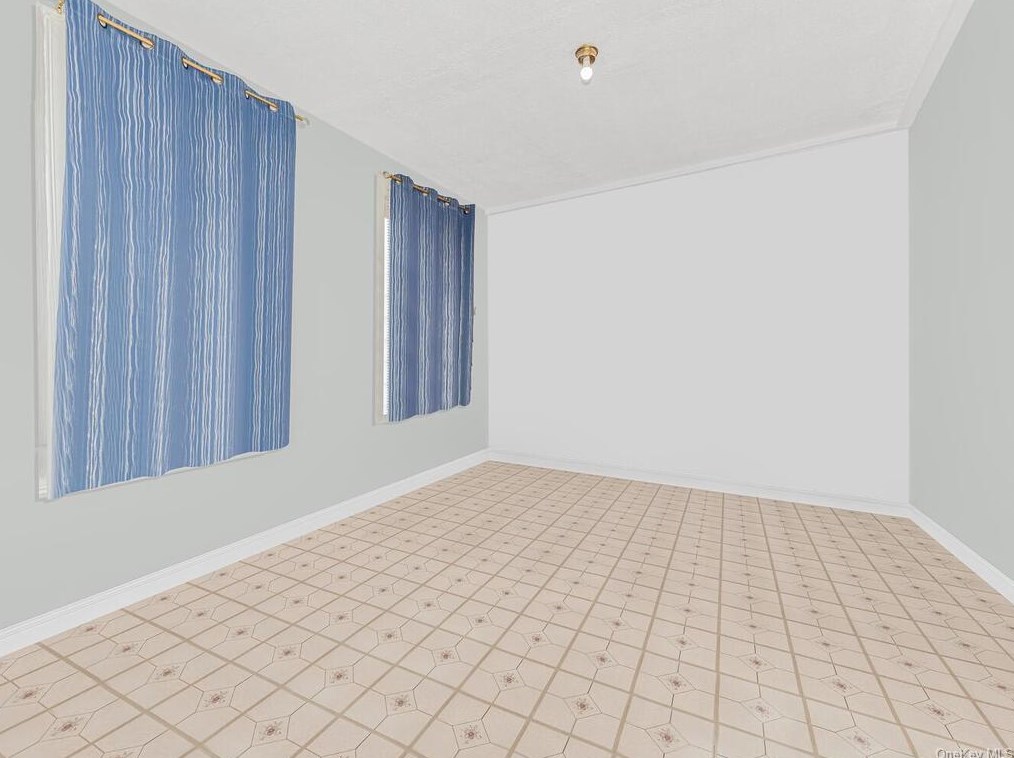 96 Elliott Ave, Yonkers NY 10705-2305 exterior