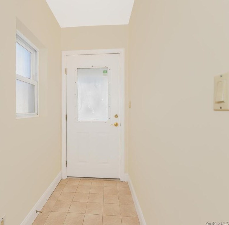 56 Crotty Ave, Yonkers NY 10704-2730 exterior