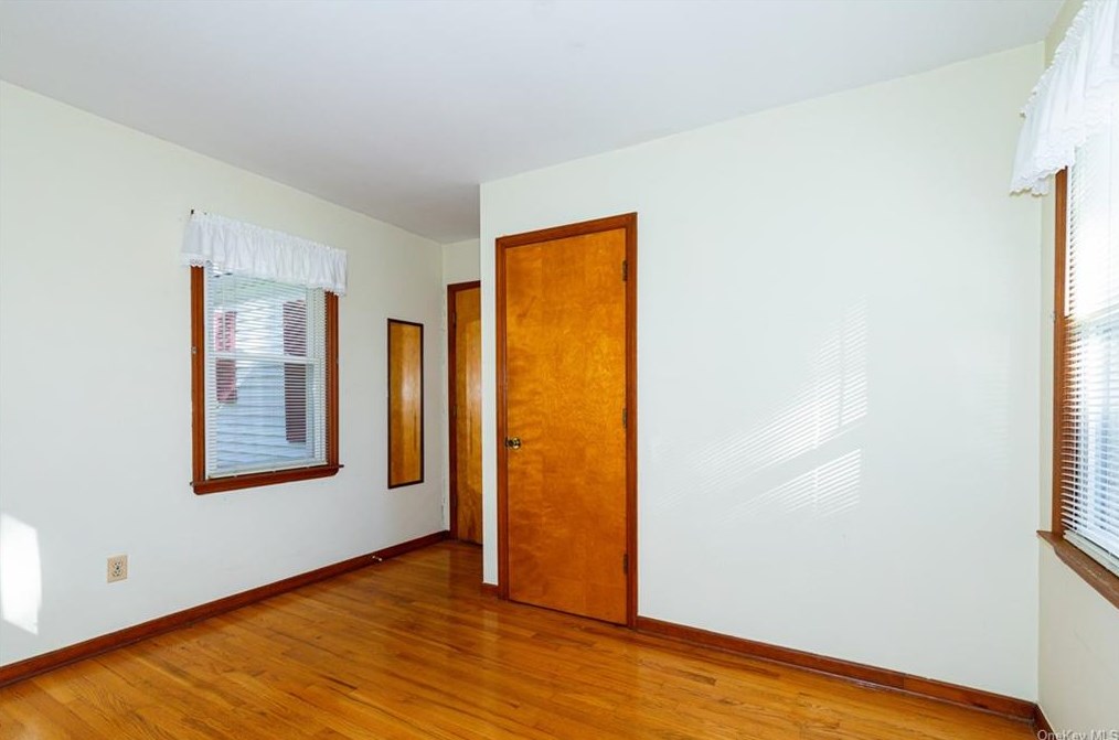 38 Sunny Knolls Dr, Poughkeepsie NY  12603-2665 exterior