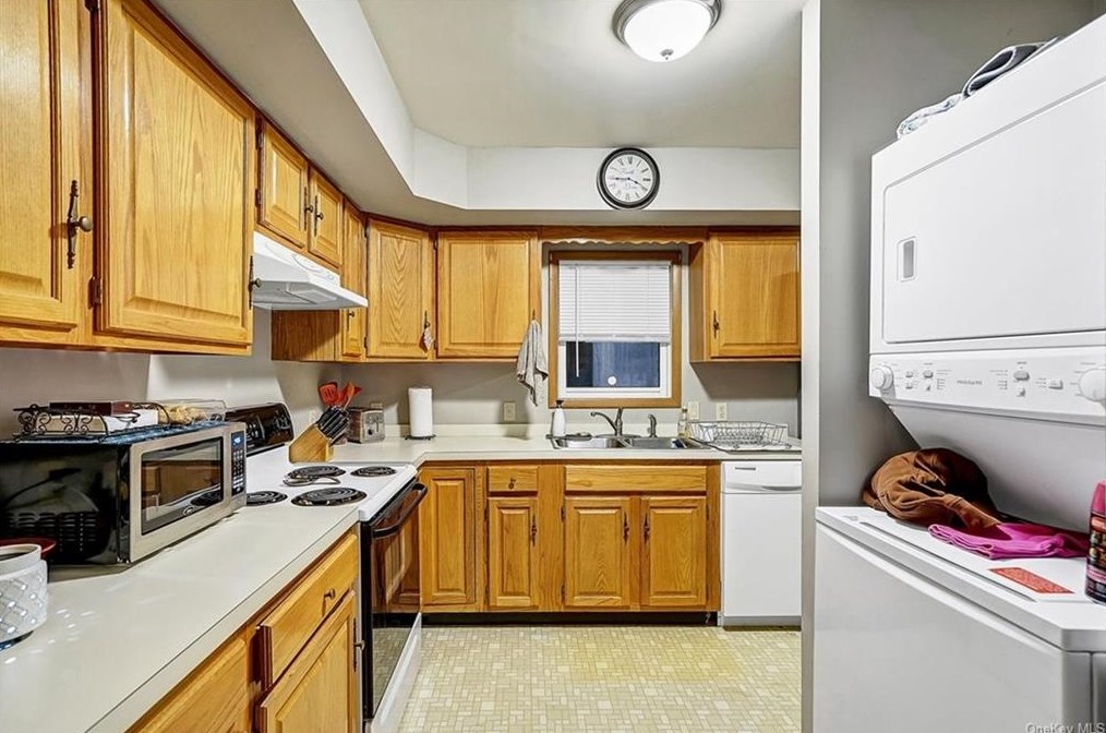 110 Bushville Rd, Westtown NY  10998-2727 exterior