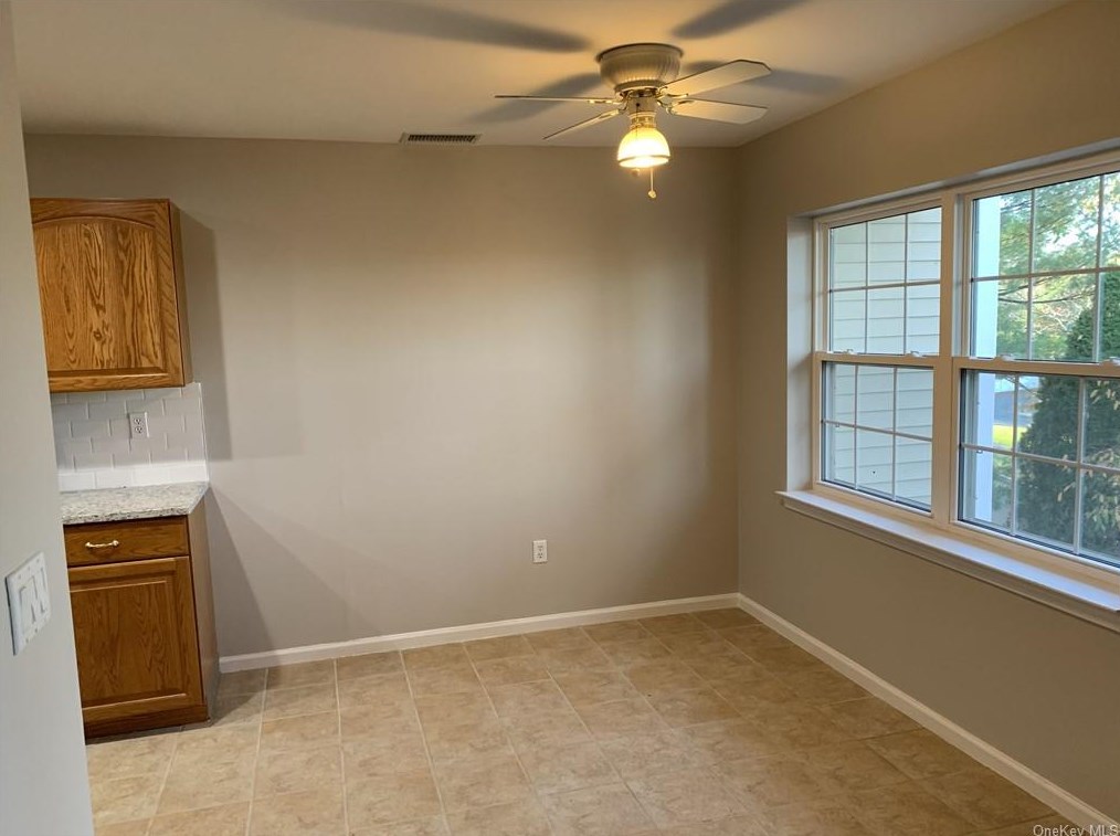 15 Crystal Hill Dr, Mount Ivy NY  10970-2601 exterior