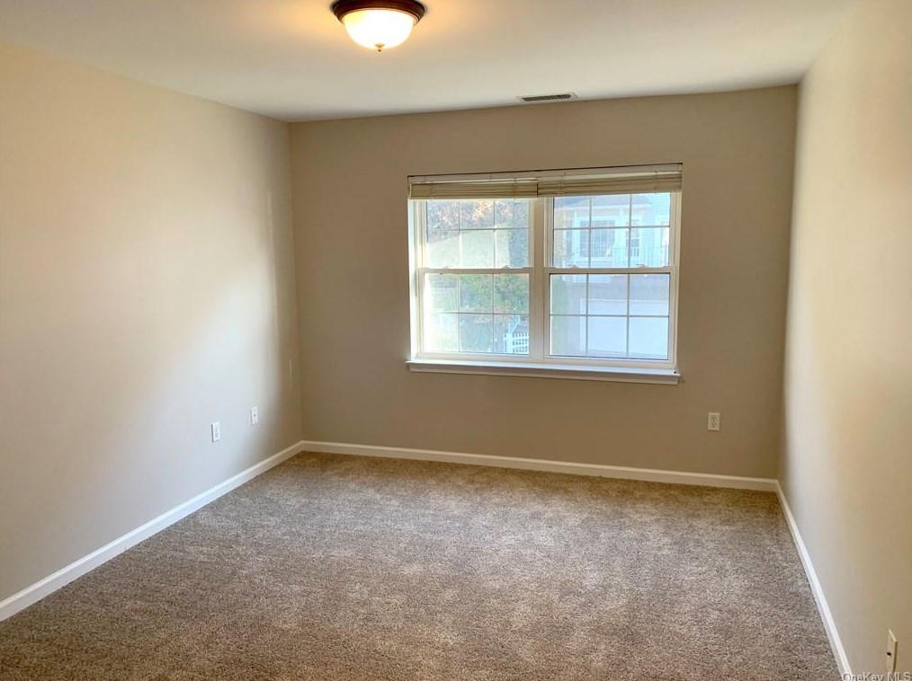 15 Crystal Hill Dr, Mount Ivy NY  10970-2601 exterior