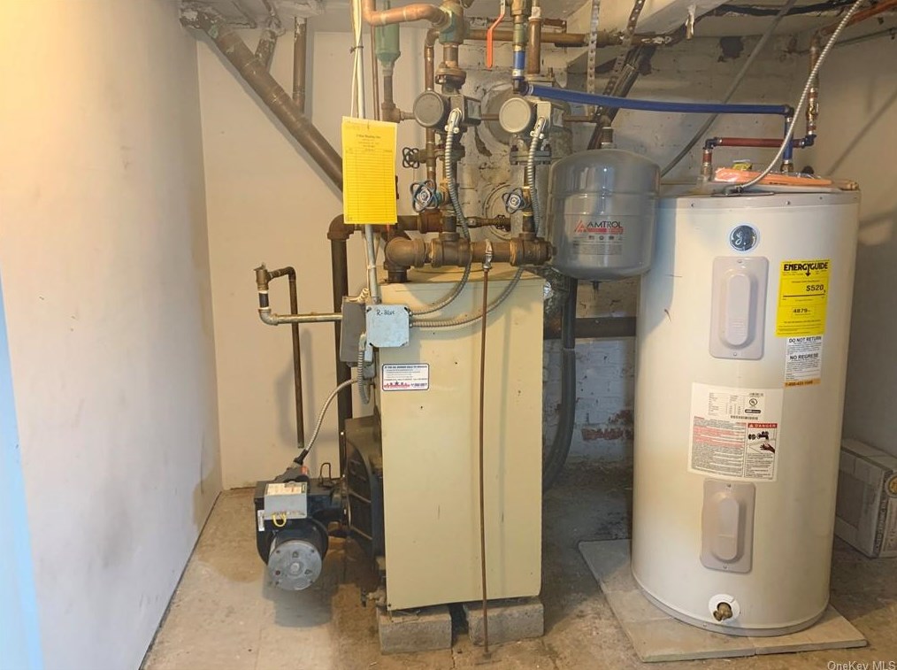 14 Field St, Peekskill NY  10566-4005 exterior