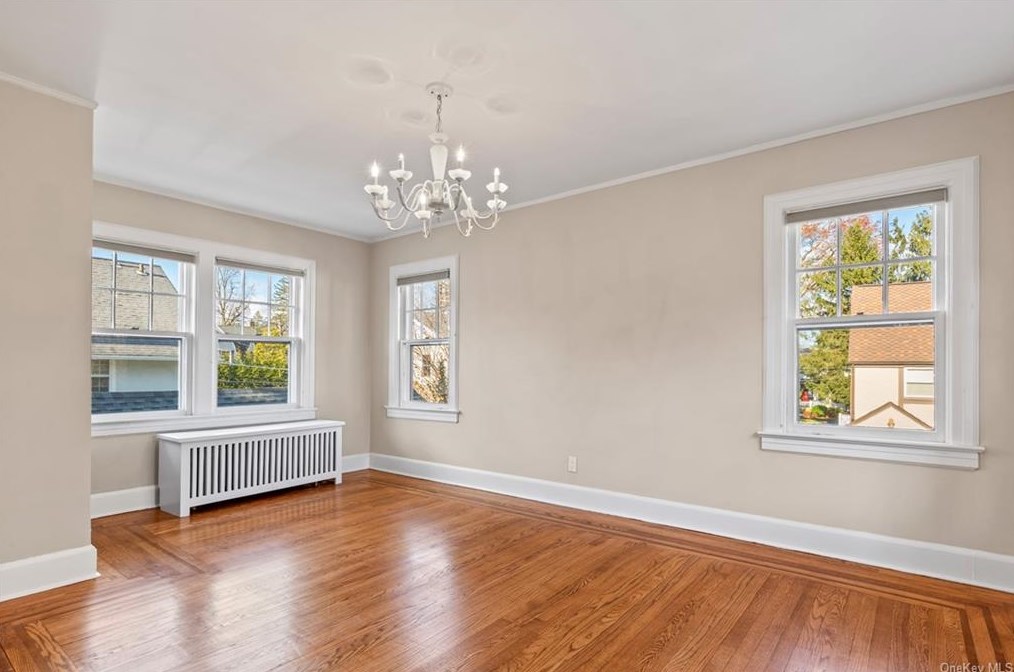 7 Wainwright St, Rye NY  10580-3711 exterior