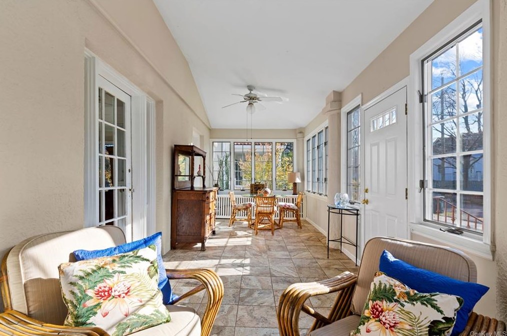 7 Wainwright St, Rye NY  10580-3711 exterior