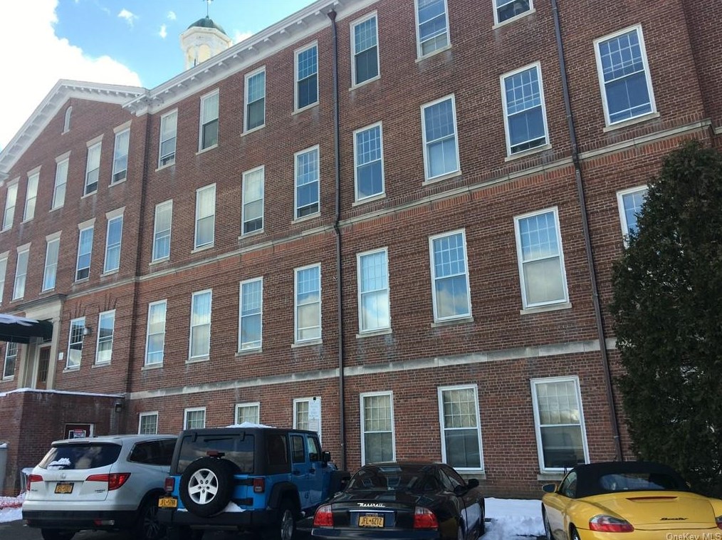 4106 Villa At The Woods, Peekskill NY  10566-4970 exterior