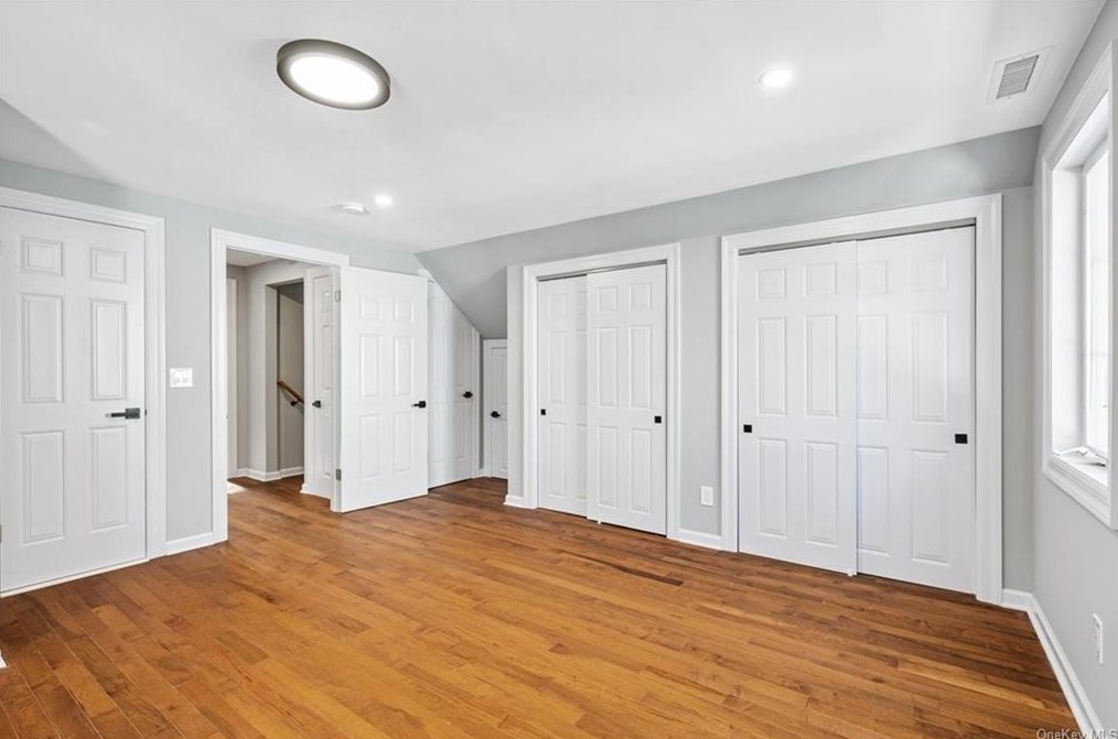 13 Newkirk Rd, Yonkers NY  10710-3517 exterior