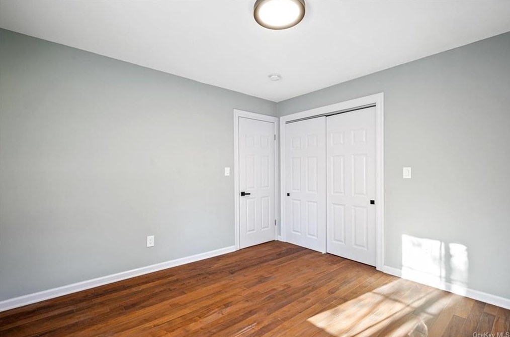 13 Newkirk Rd, Yonkers NY  10710-3517 exterior