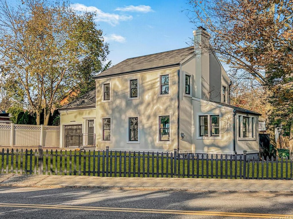 1006 Grove St, Mamaroneck NY  10543-1711 exterior