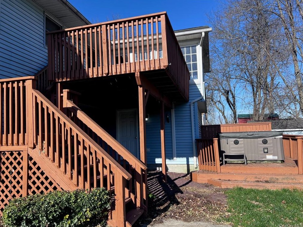 26 Wallkill Rd, Walden NY  12586-2224 exterior