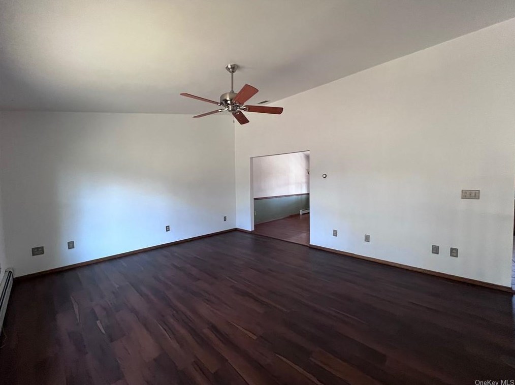 26 Wallkill Rd, Walden NY  12586-2224 exterior