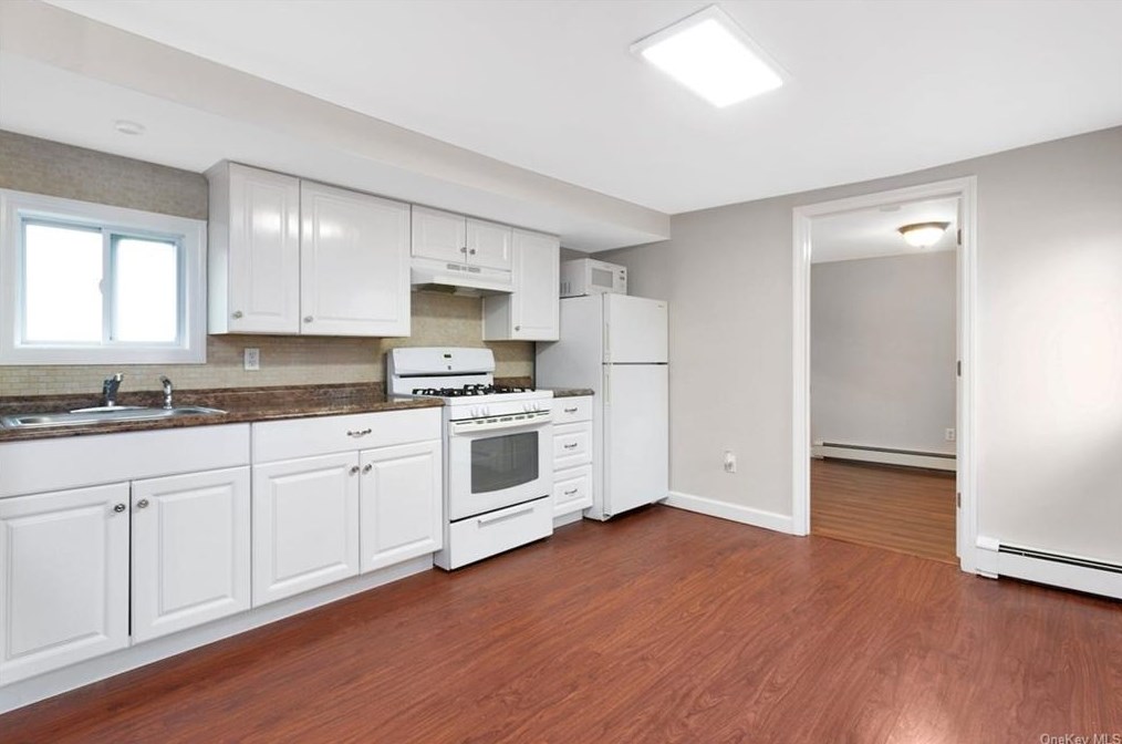 218 Florence St, Mamaroneck NY  10543-2925 exterior