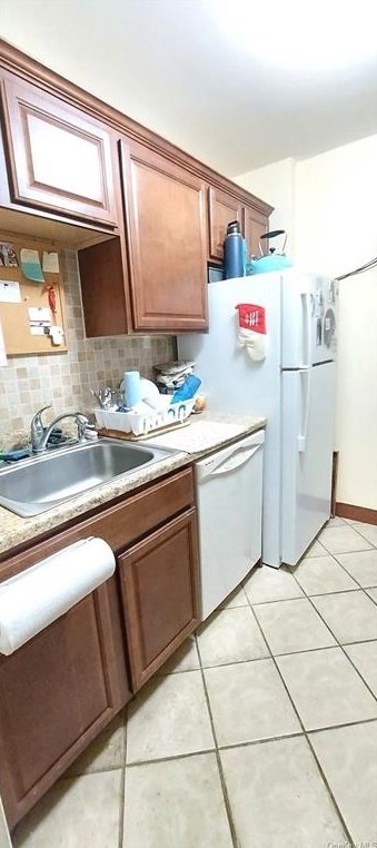 30 Cole Ave, Chestnut Ridge NY  10977-5466 exterior