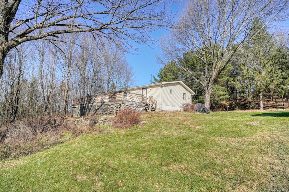 56 Hemmer Rd, Jeffersonville NY  12748-5406 exterior