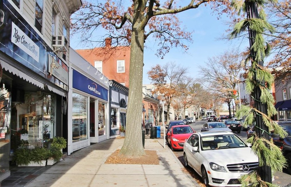 5 Laurel St, Rye NY  10580-2803 exterior