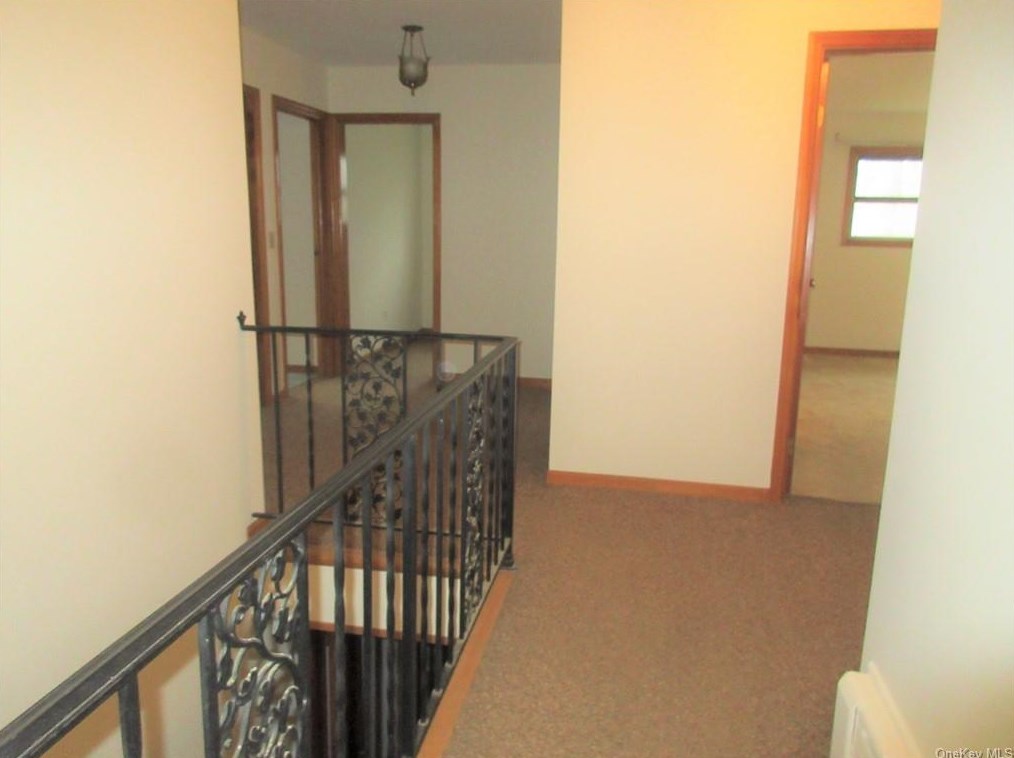 27 Adams Ct, Kent Lakes NY  10512-3000 exterior