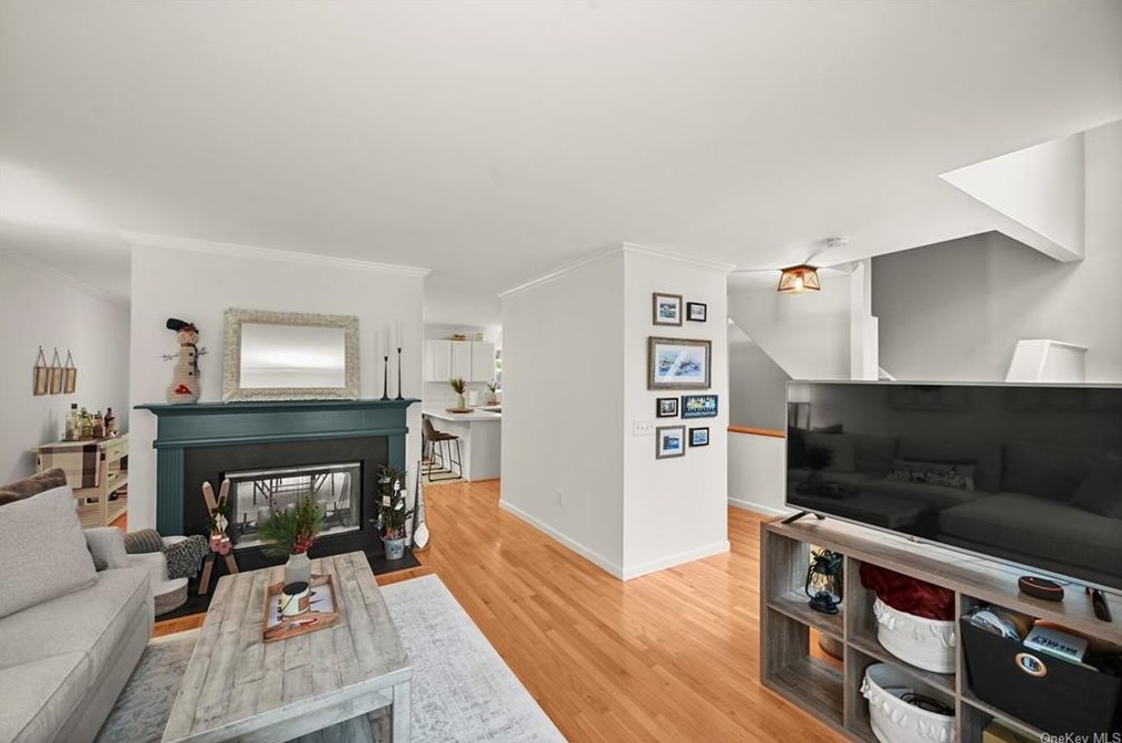 87 Park Rd Ext, Goldens Bridge NY  10526-1126 exterior