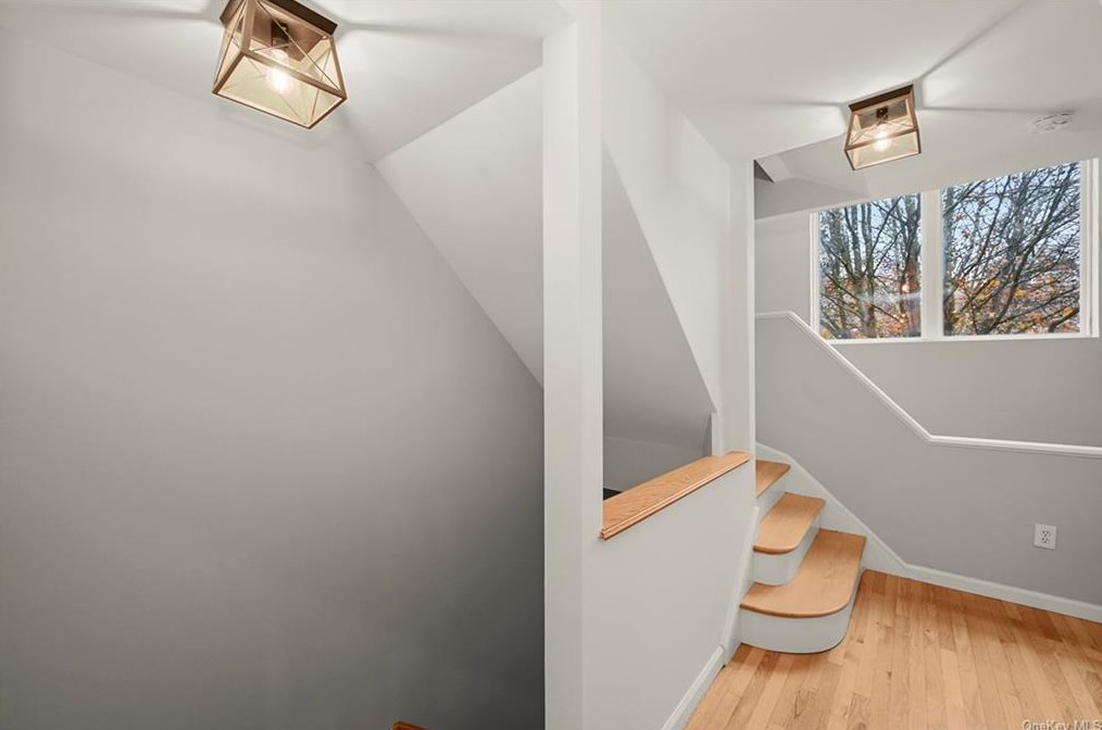 87 Park Rd Ext, Goldens Bridge NY  10526-1126 exterior