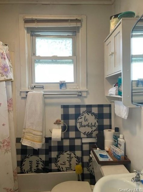 11 Neversink Ave, Port Jervis NY  12771-1734 exterior