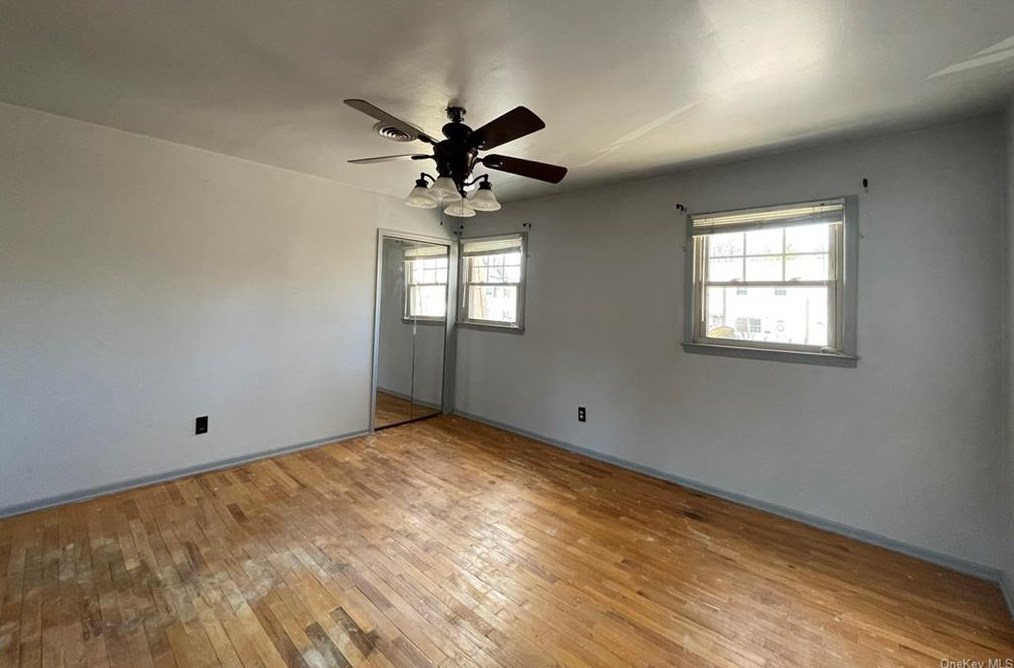 62 Alan Rd, Chestnut Ridge NY  10977-6048 exterior