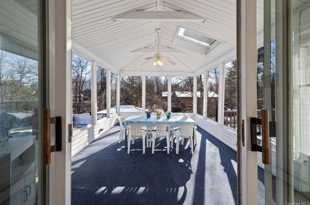 4 Arbor Ct, Mount Ivy NY  10970-2842 exterior