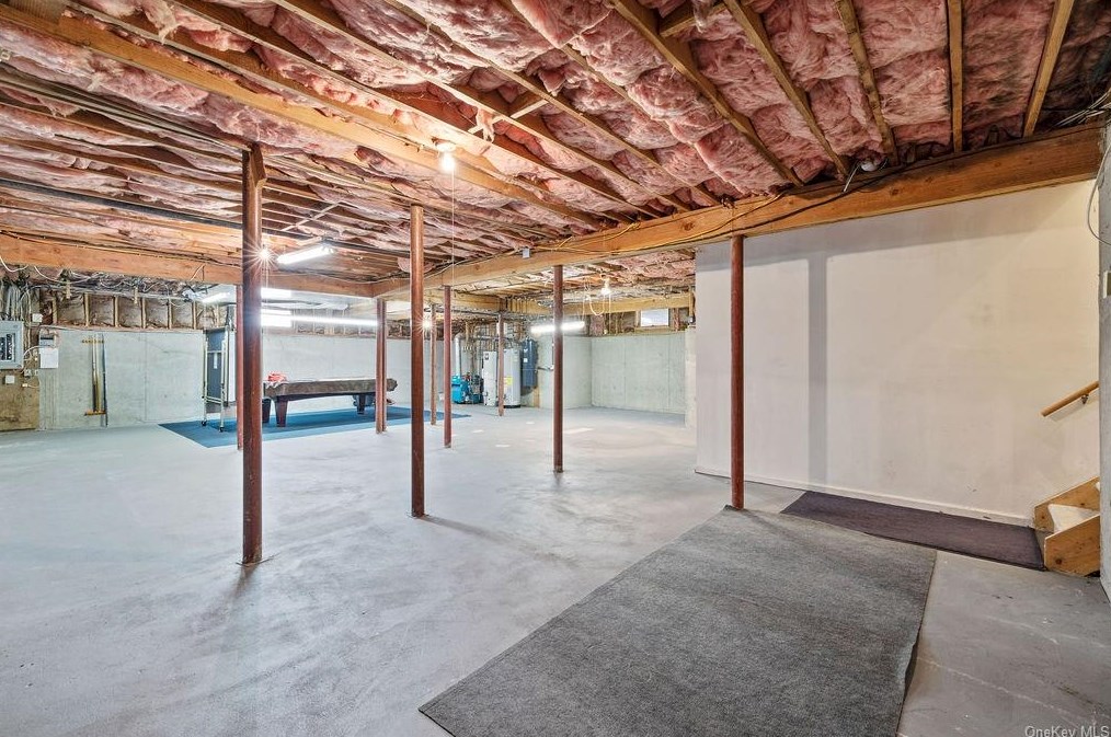 4 Arbor Ct, Mount Ivy NY  10970-2842 exterior