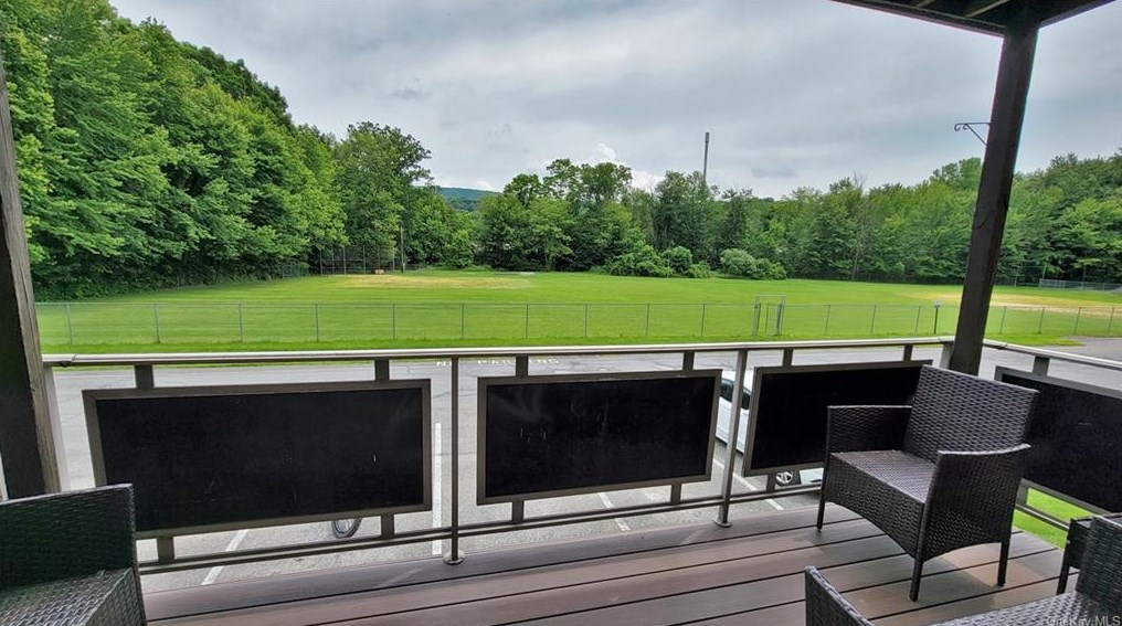 19 Tanager Rd, Monroe NY 10950-1841 exterior