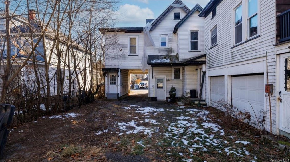 106 Hudson St, Port Jervis NY  12771-1415 exterior