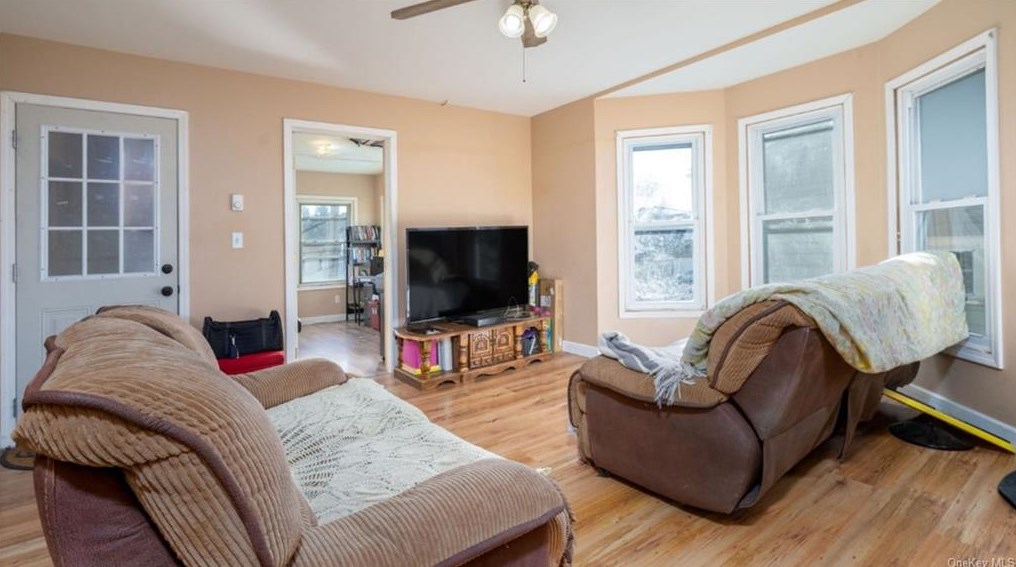 106 Hudson St, Port Jervis NY  12771-1415 exterior