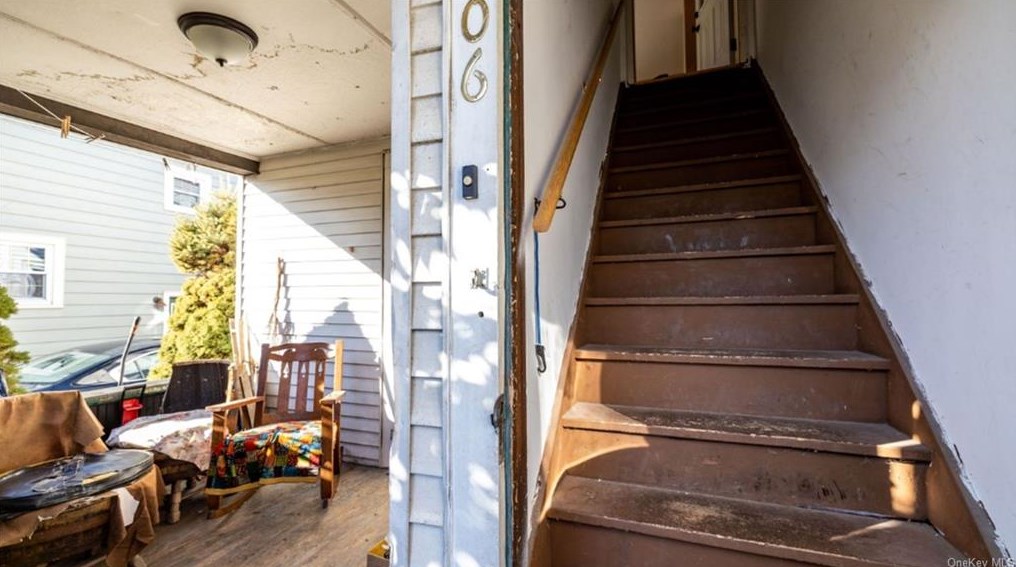 106 Hudson St, Port Jervis NY  12771-1415 exterior