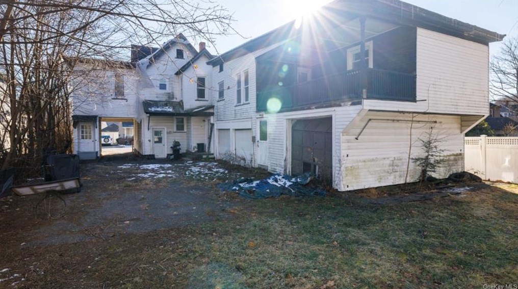 106 Hudson St, Port Jervis NY  12771-1100 exterior