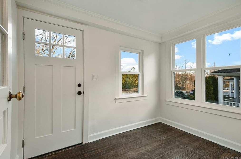 75 Murray Ave, Larchmont NY  10538-2213 exterior