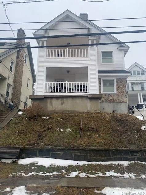 452 Warburton Ave, Yonkers NY  10701-1803 exterior