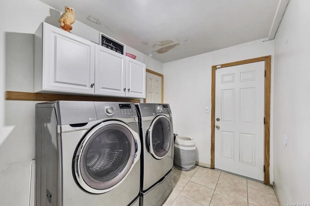 33 Pine Hill Rd, Monroe NY  10950-2114 exterior