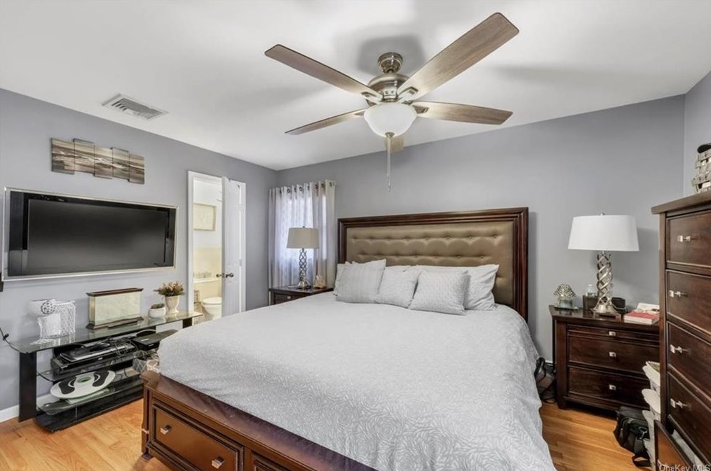 33 Pine Hill Rd, Monroe NY  10950-2114 exterior