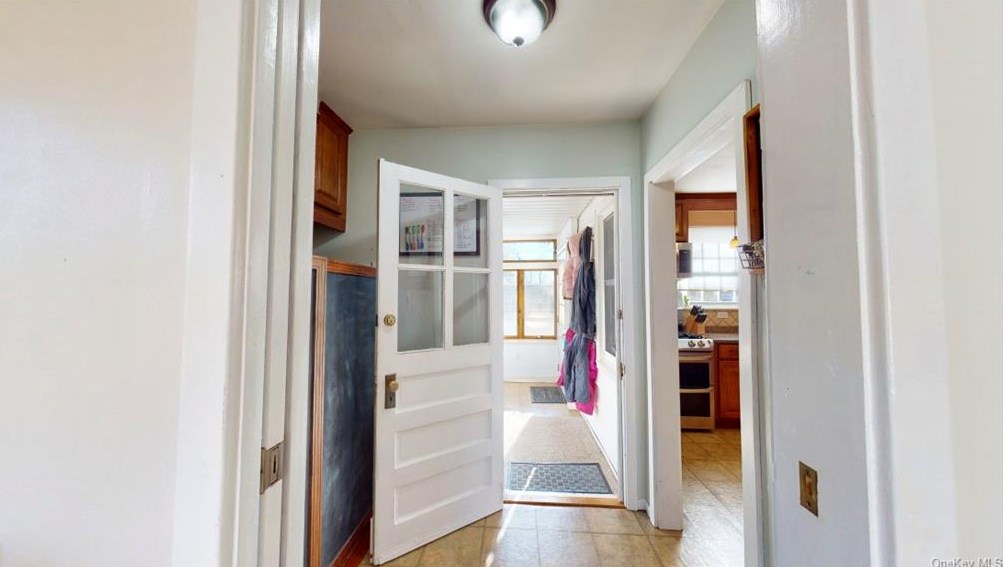 31 Mearns Ave, Highland Falls NY  10928-1103 exterior
