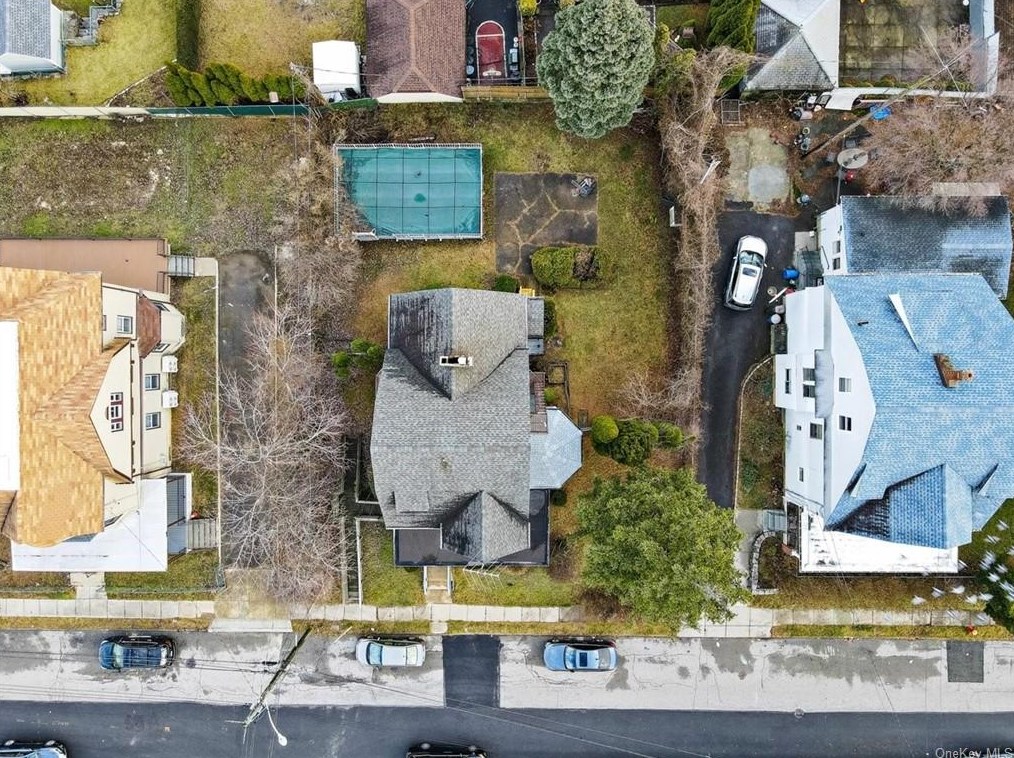 58 Amackassin Ter, Yonkers NY  10703-2214 exterior