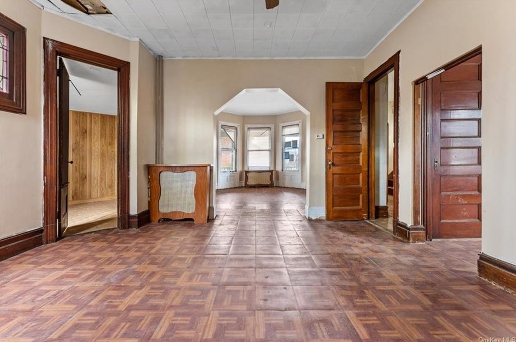 58 Amackassin Ter, Yonkers NY  10703-2214 exterior