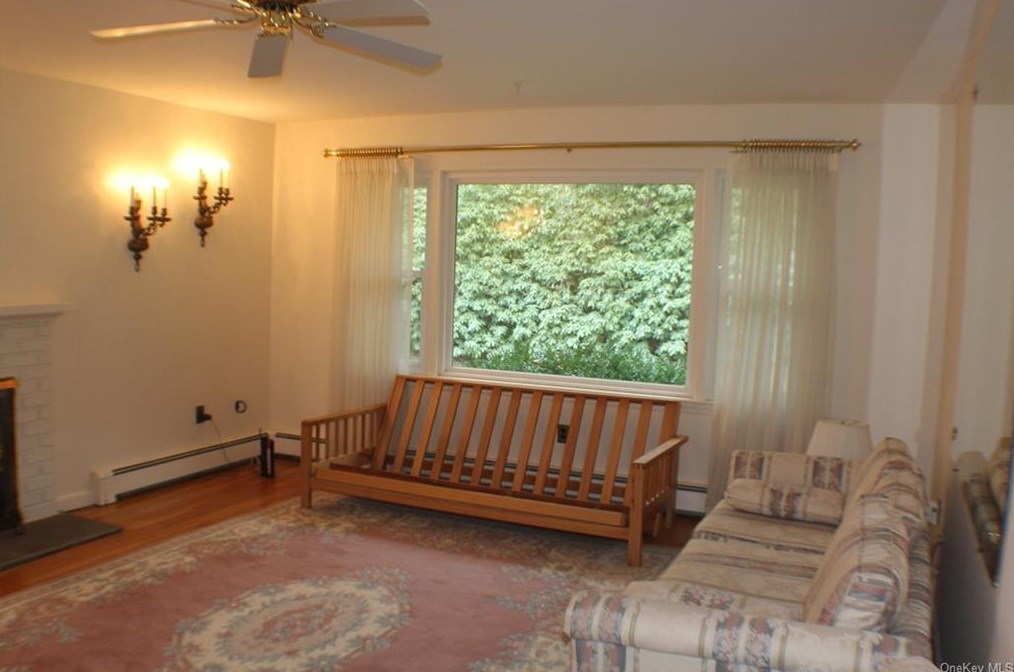 85 Hickory Ln, Bedford, NY 10506