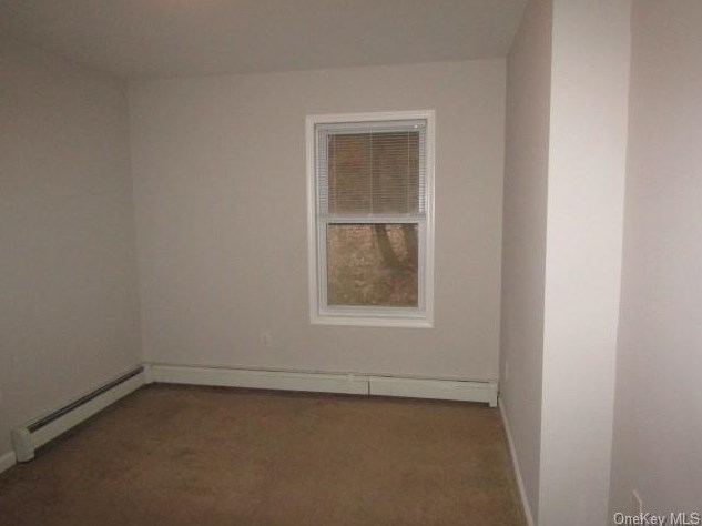 22 Old Greenville Tpke, Port Jervis NY  12771-2336 exterior