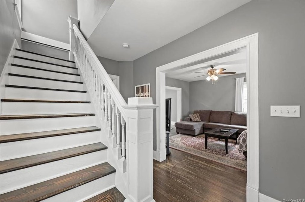 104 Prospect St, Newburgh NY  12550-4313 exterior