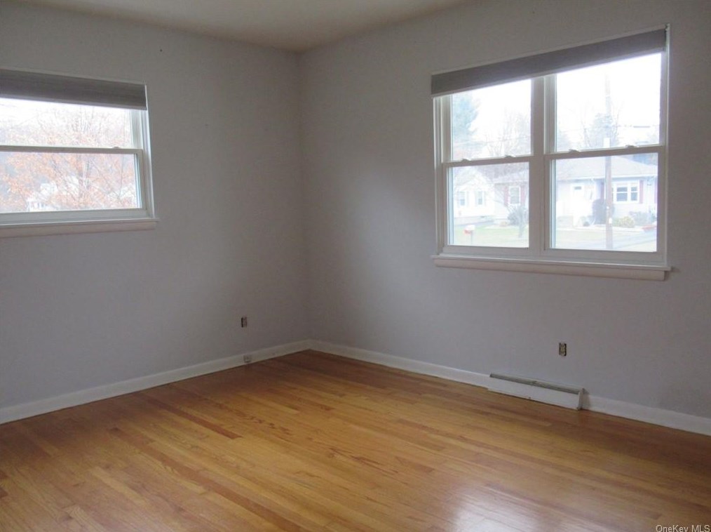 23 Thomas Ave, Poughkeepsie NY  12603-1518 exterior