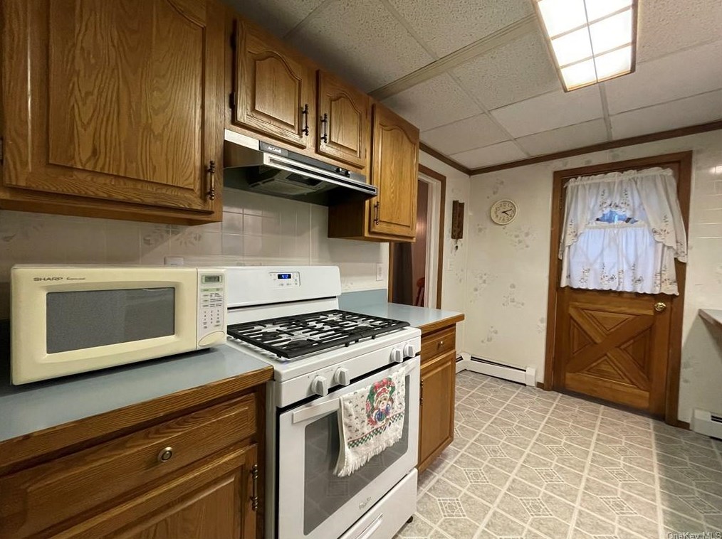 106 Dupont Ave, Newburgh NY  12550-4018 exterior