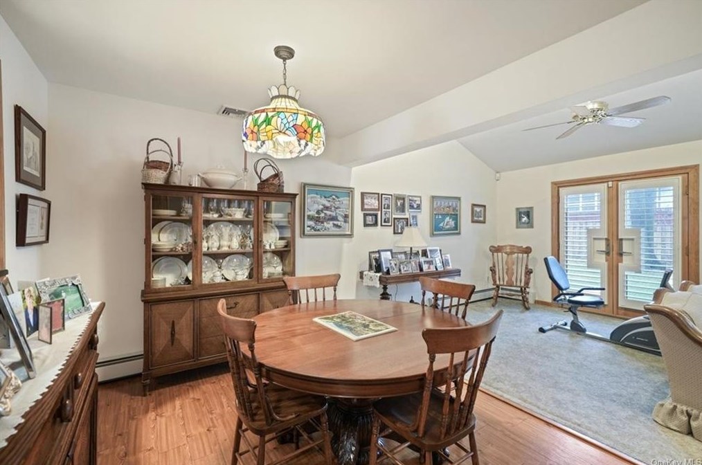 24 Butler Dr, Goshen NY  10924-2416 exterior