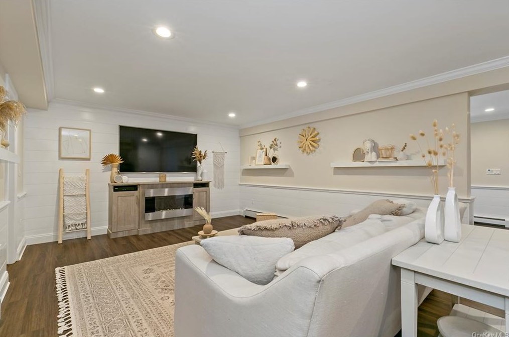 241 Bethlehem Rd, Newburgh NY  12553-8967 exterior