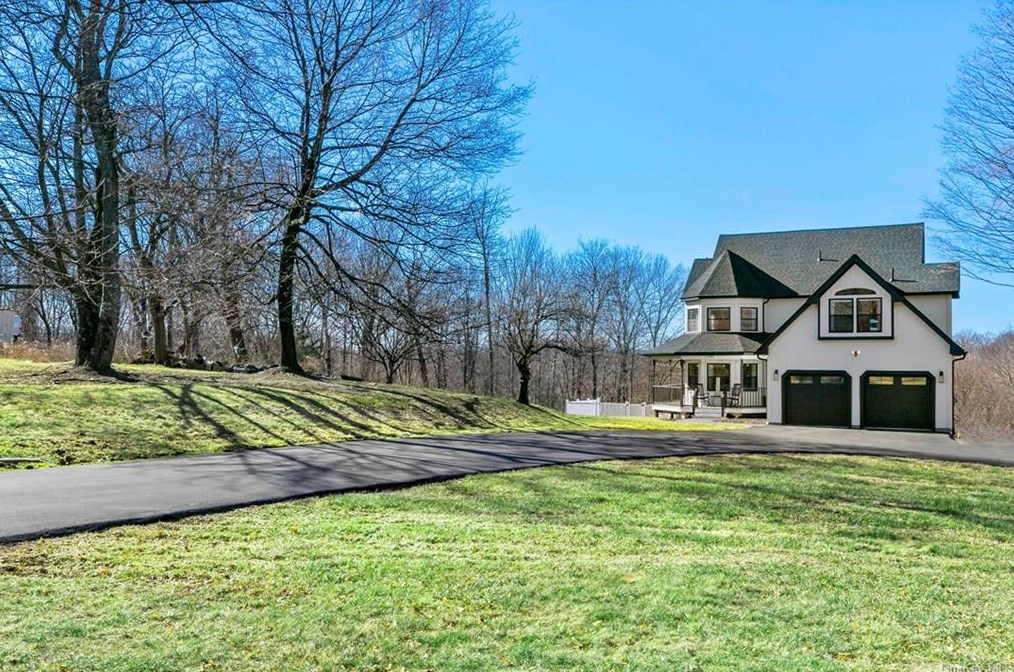 241 Bethlehem Rd, Newburgh NY  12553-8967 exterior