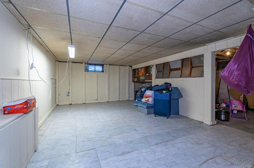 307 Alpine Dr, Cortlandt Manor NY  10567-1305 exterior