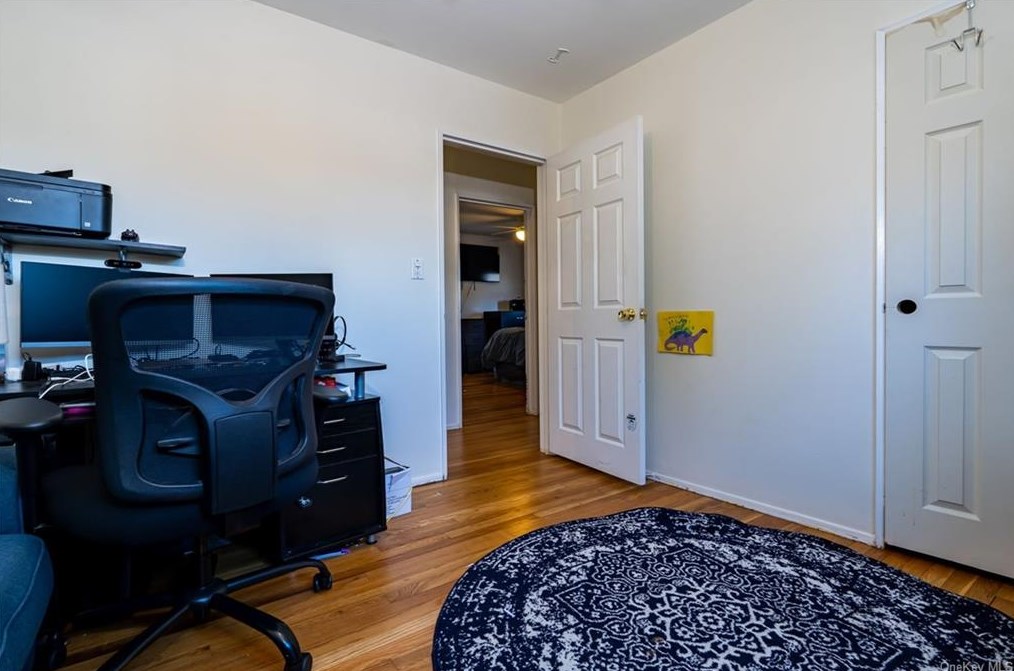 307 Alpine Dr, Cortlandt Manor NY  10567-1305 exterior